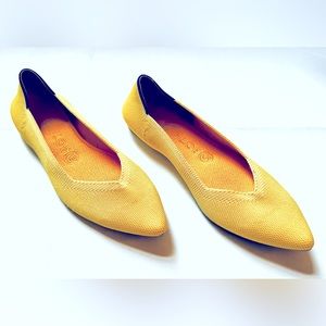 Rothy’s “The Point” Yellow Size 9